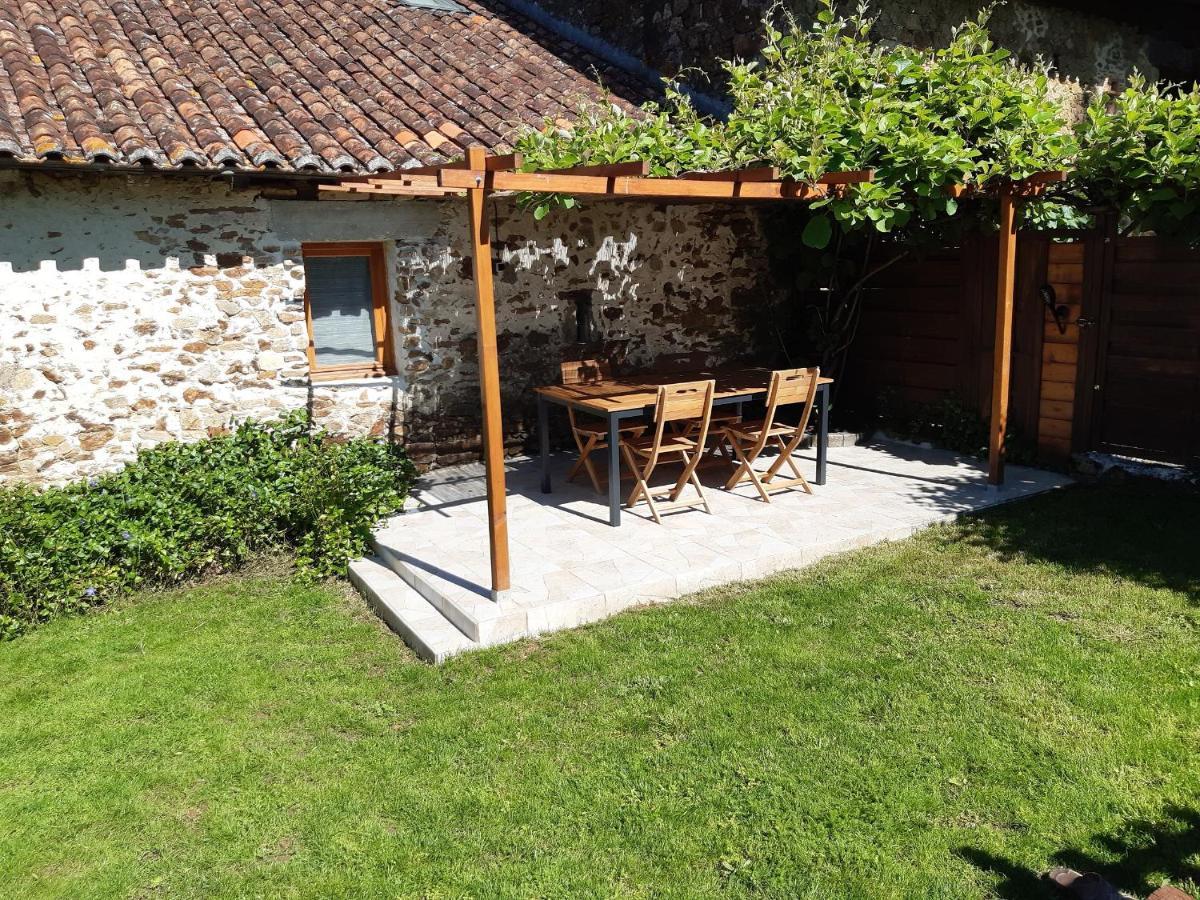 Villa Le Figuier Le Lindois Esterno foto